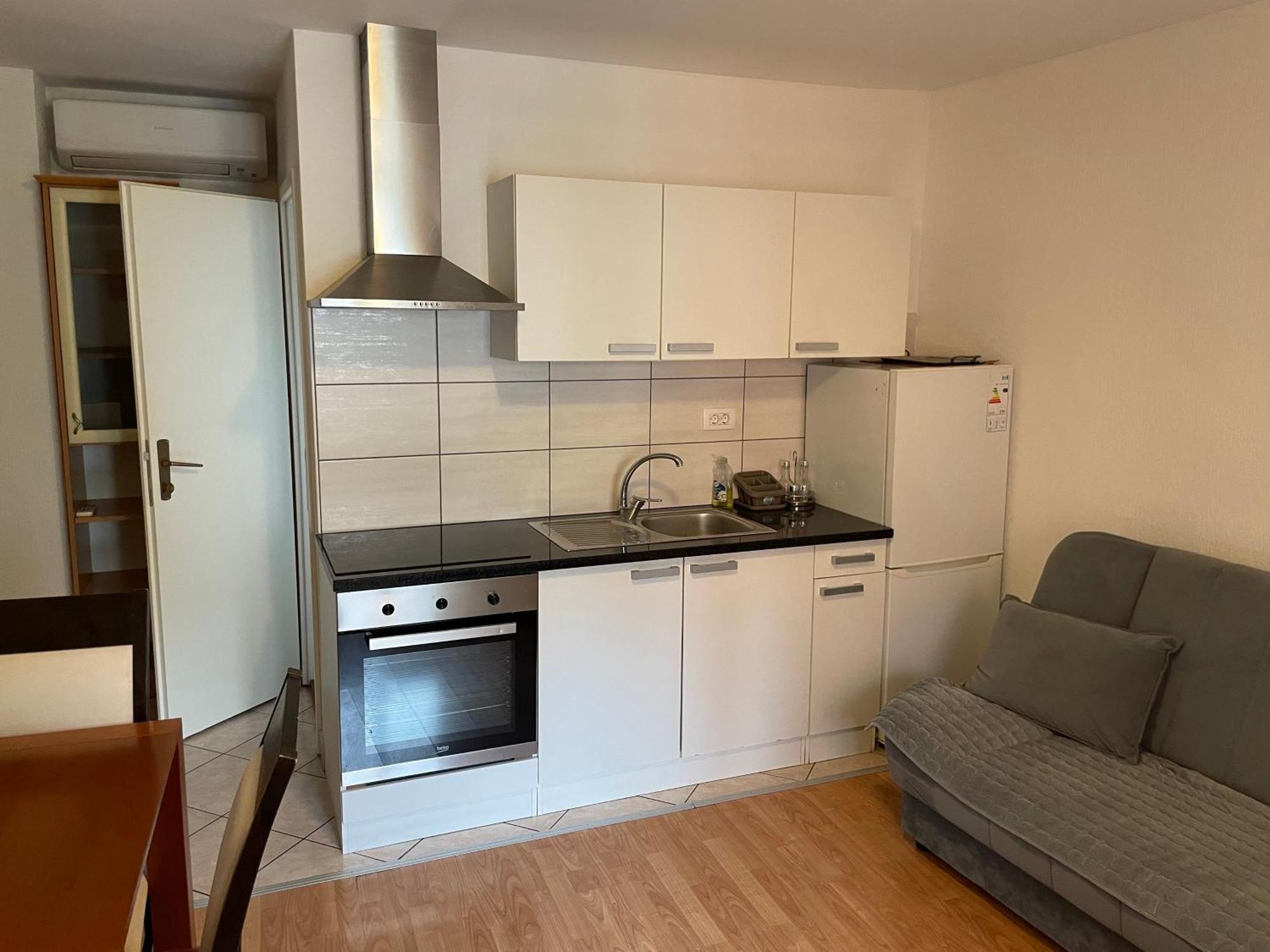 Apartmaji Sara, Izola - Isola Экстерьер фото